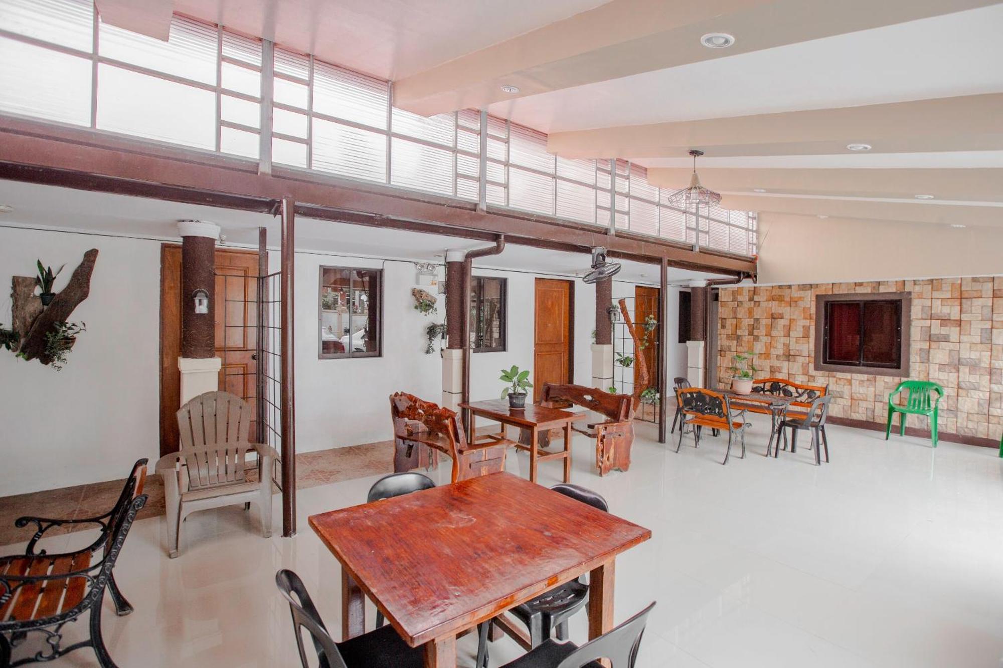 Oyo 741 Sierra Travellers Inn Tagaytay City Exteriér fotografie