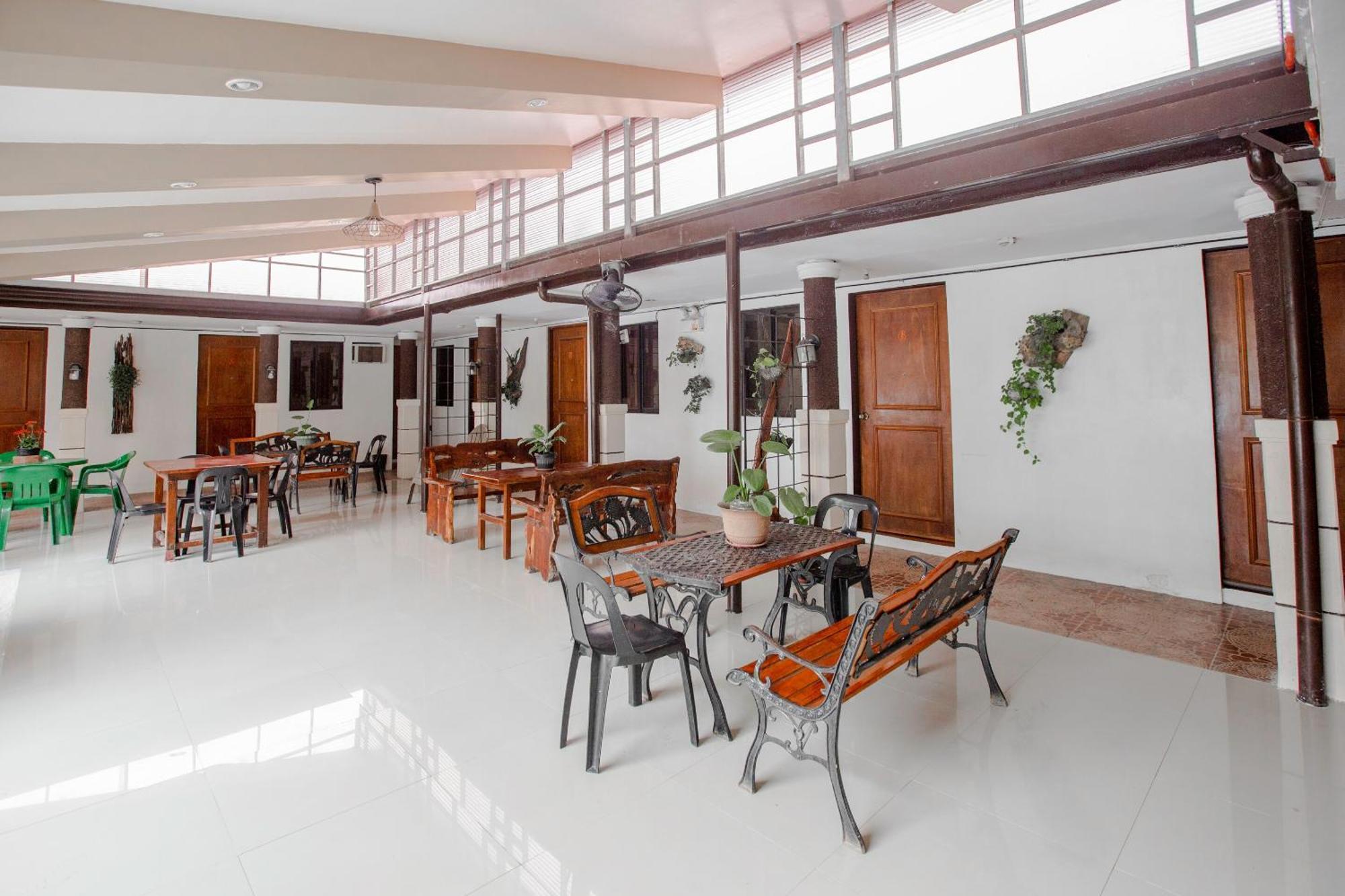 Oyo 741 Sierra Travellers Inn Tagaytay City Exteriér fotografie